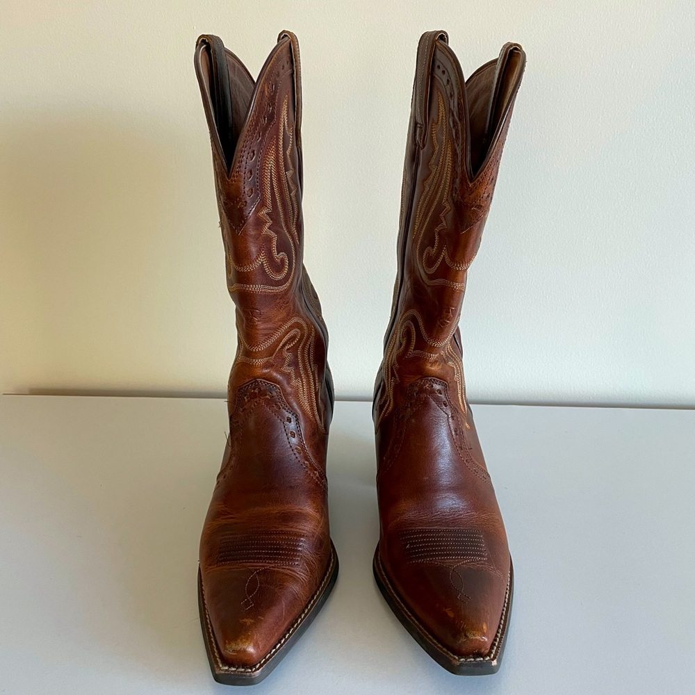 Ariat Cowboy boots